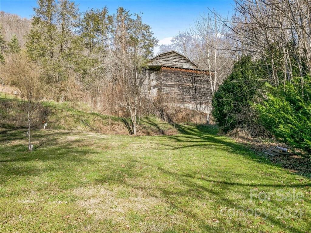 Farm for Sale in Weaverville