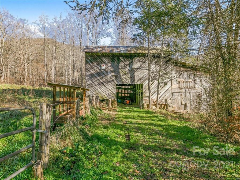 Farm for Sale in Weaverville