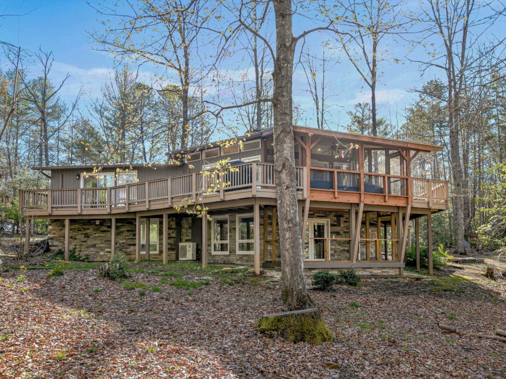 Home for Sale in Pisgah Forest