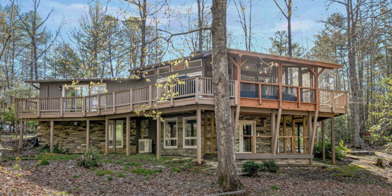 Home for Sale in Pisgah Forest