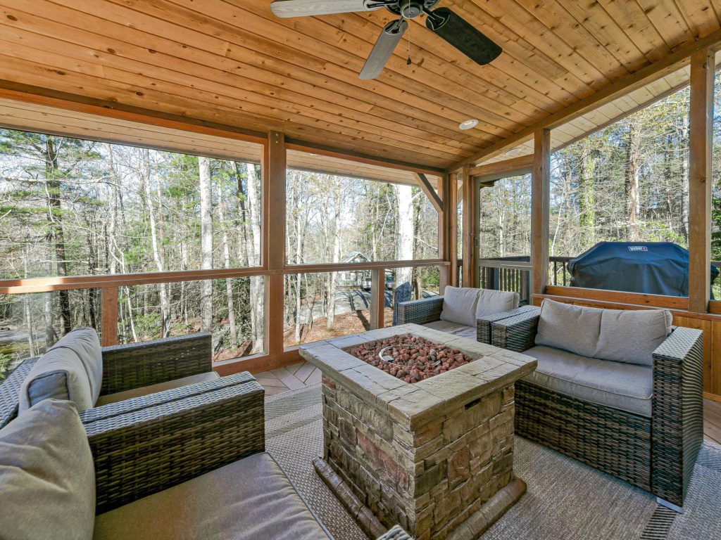 Pisgah Forest home with screened in porch