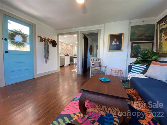 renovated 1br/1 ba home in Asheville's Oakley neighborhood awesome finishes