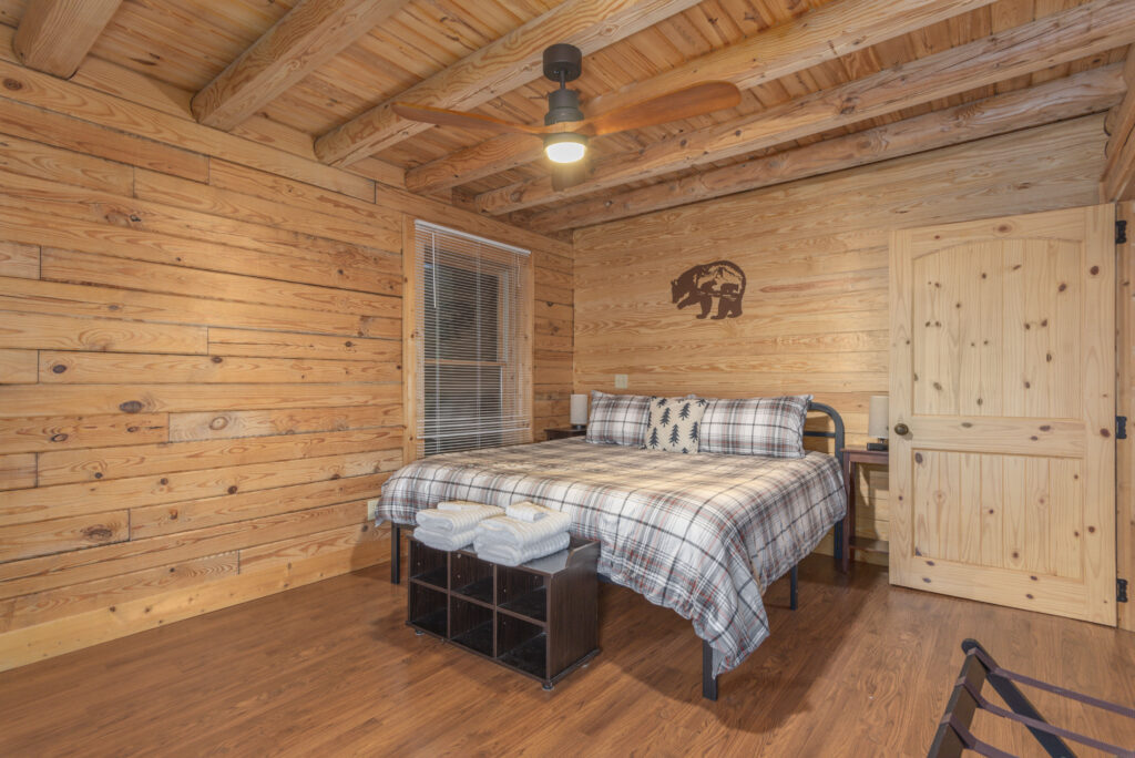 Income-Producing Wolf Ridge Cabin for Sale four bedrooms