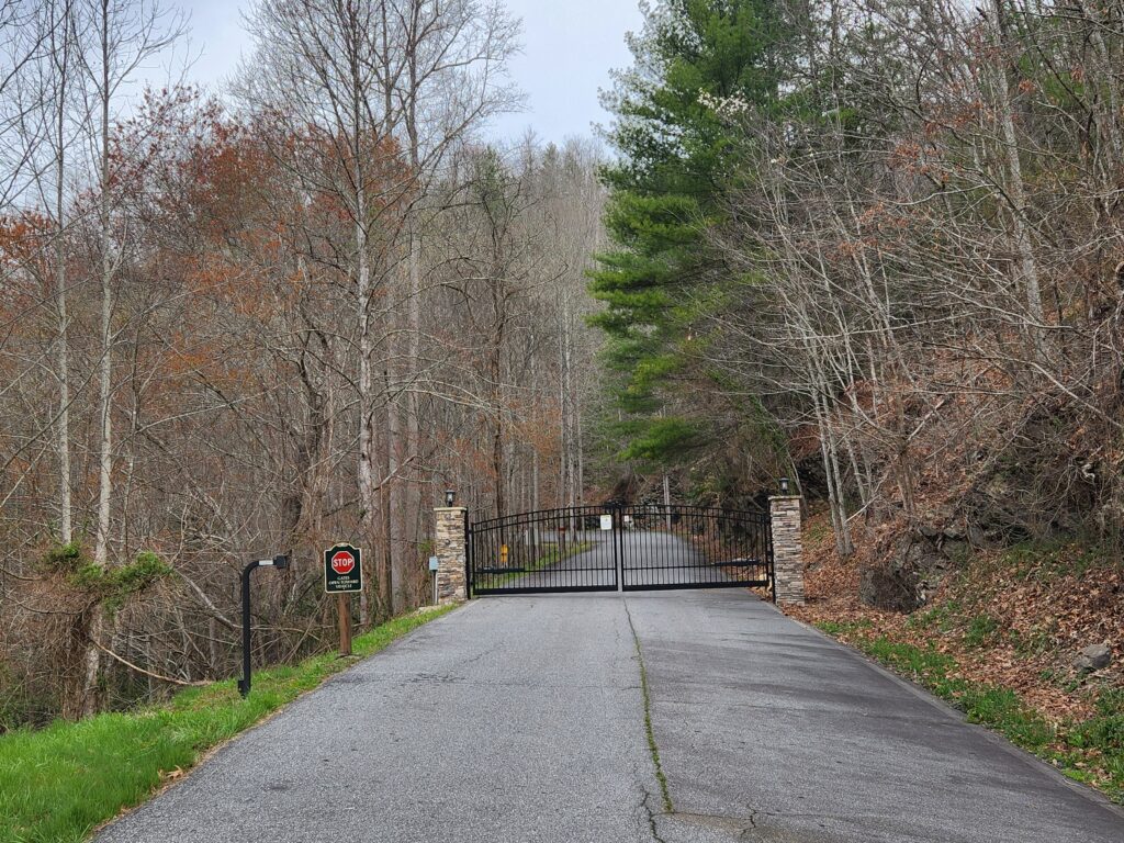 gated community in marshall nc near hot springs