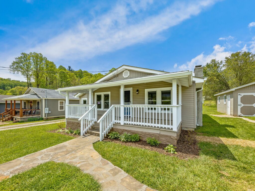 Affordable Bungalow for Sale in Waynesville