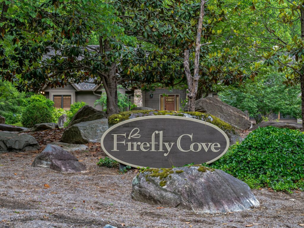 lot for sale in Lake Lure's gated Firefly Cove