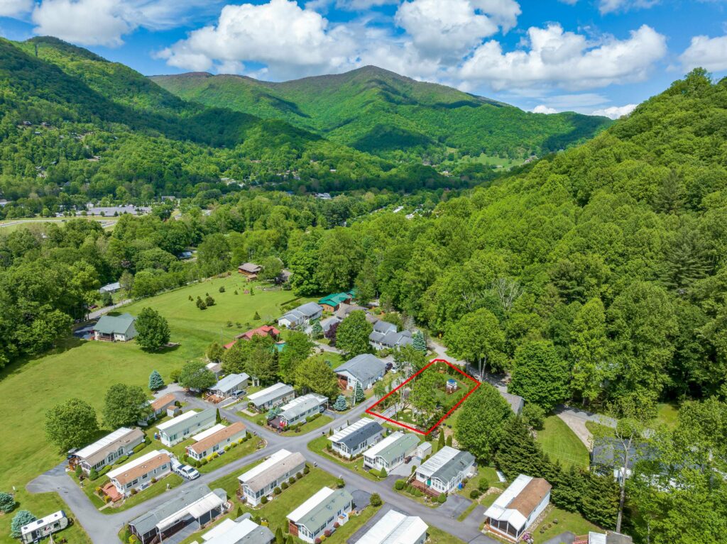 Maggie Valley Building Lot with Mountain Views