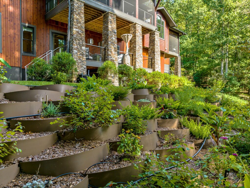 Luxurious Modern Mountain Estate in Asheville's Biltmore Park with beautiful yard