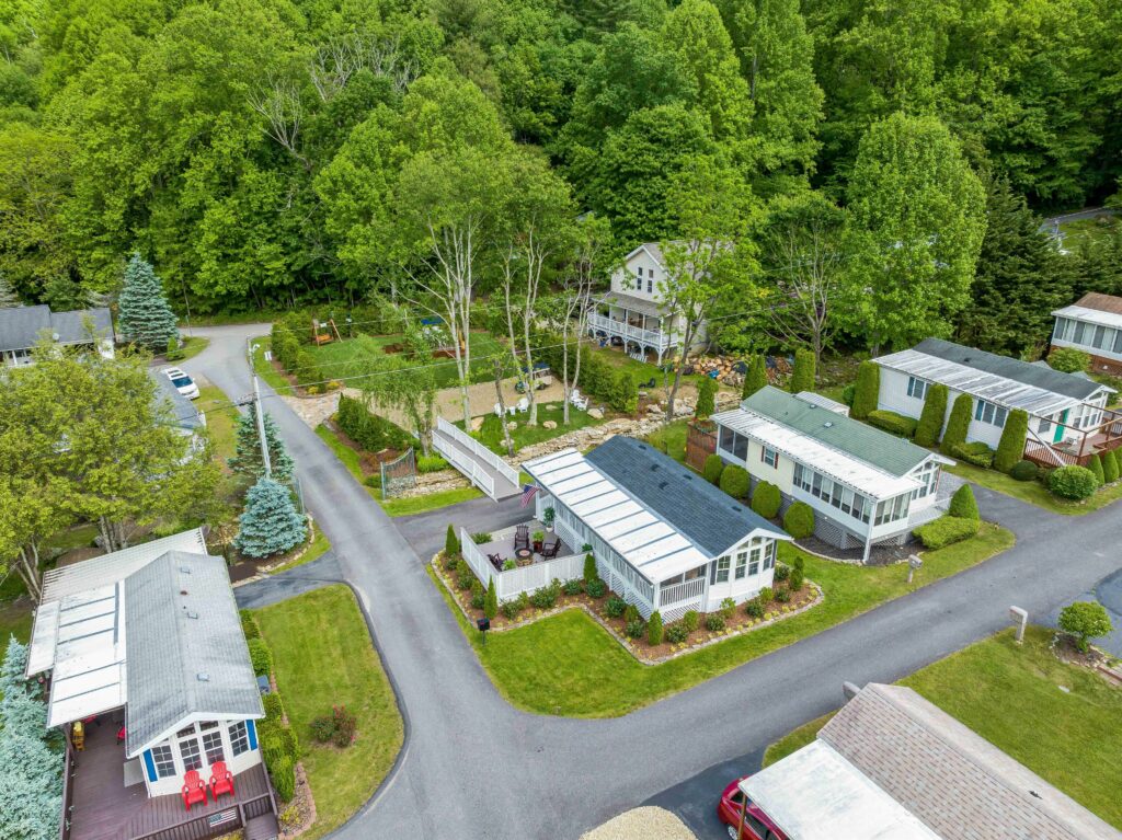 Fully-Furnished Maggie Valley Home with mountain views