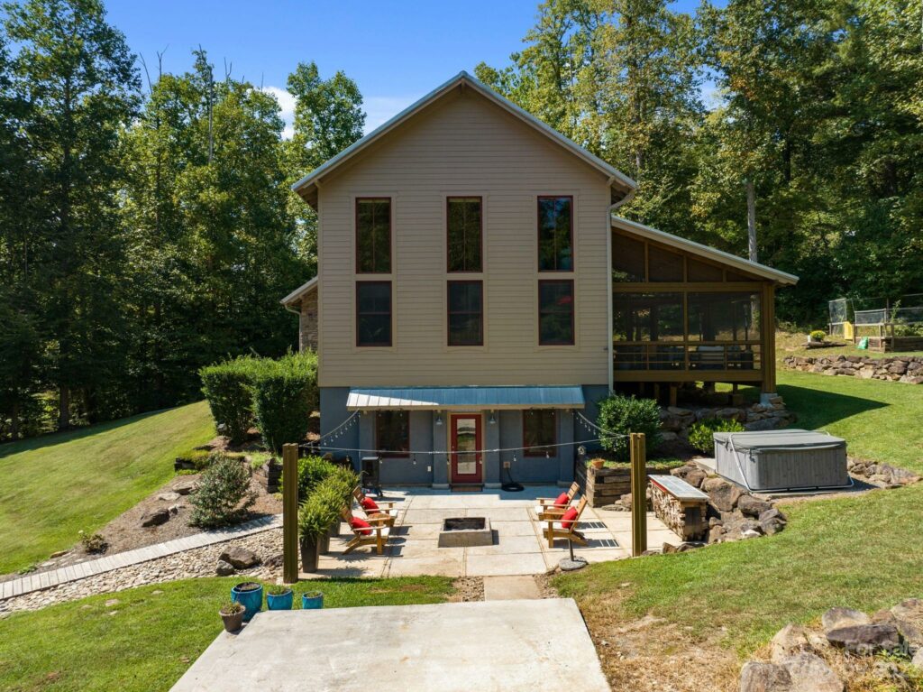 Unique Live-Work Property for Sale in Swannanoa with house, guest house, studio apartment, and shop