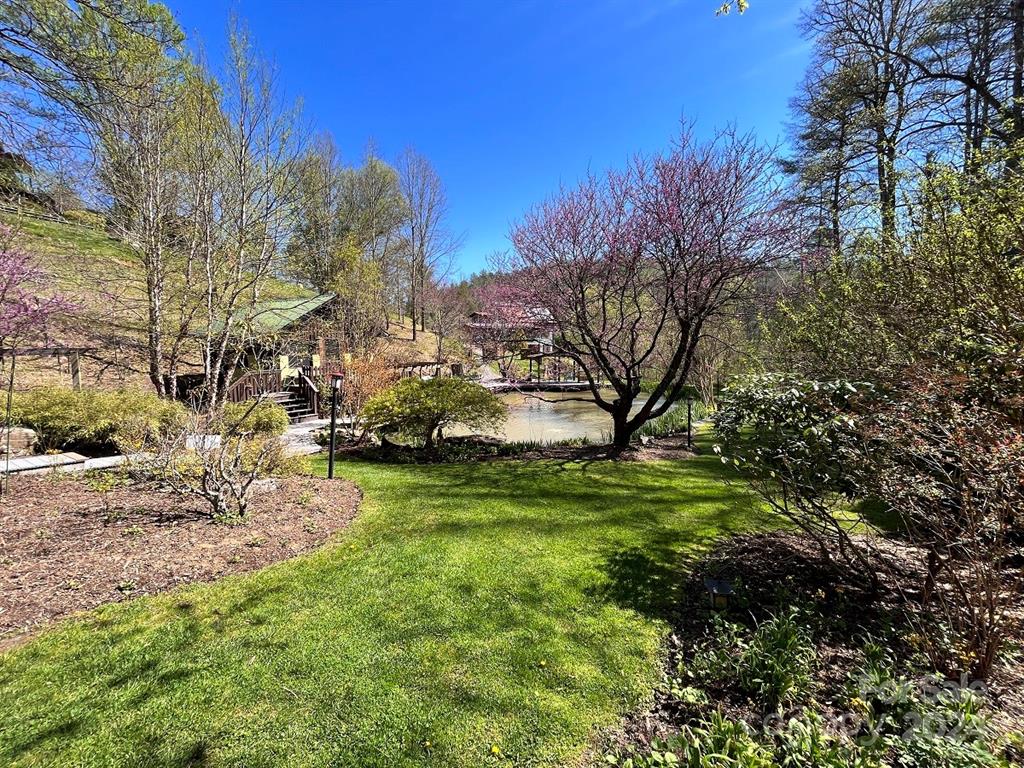 Bend of Ivy Lodge in Western North Carolina is for sale, The Pond