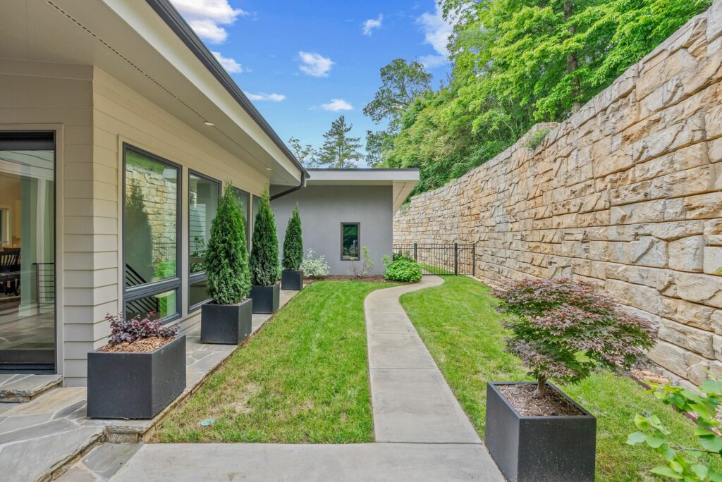 Grove Pointe Cove house for sale in Asheville outdoor spaces