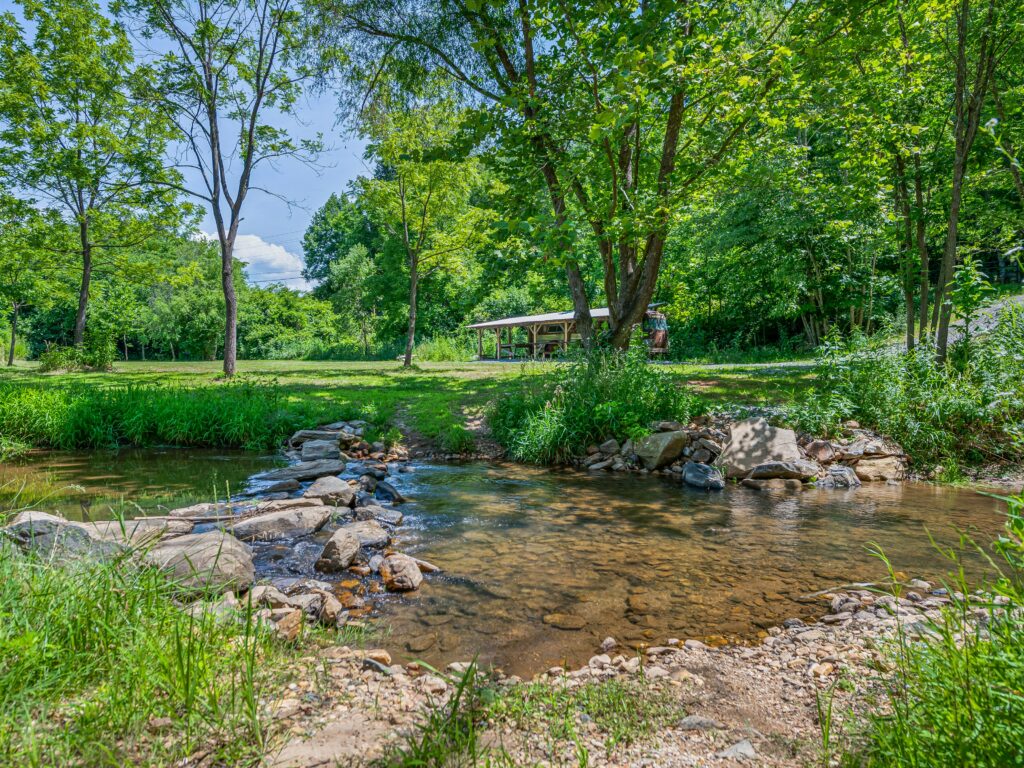 land for sale creek Mars hill